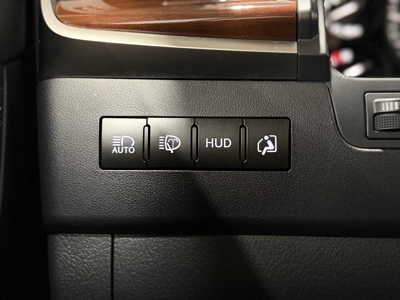 2019 Lexus LX 570 Photo