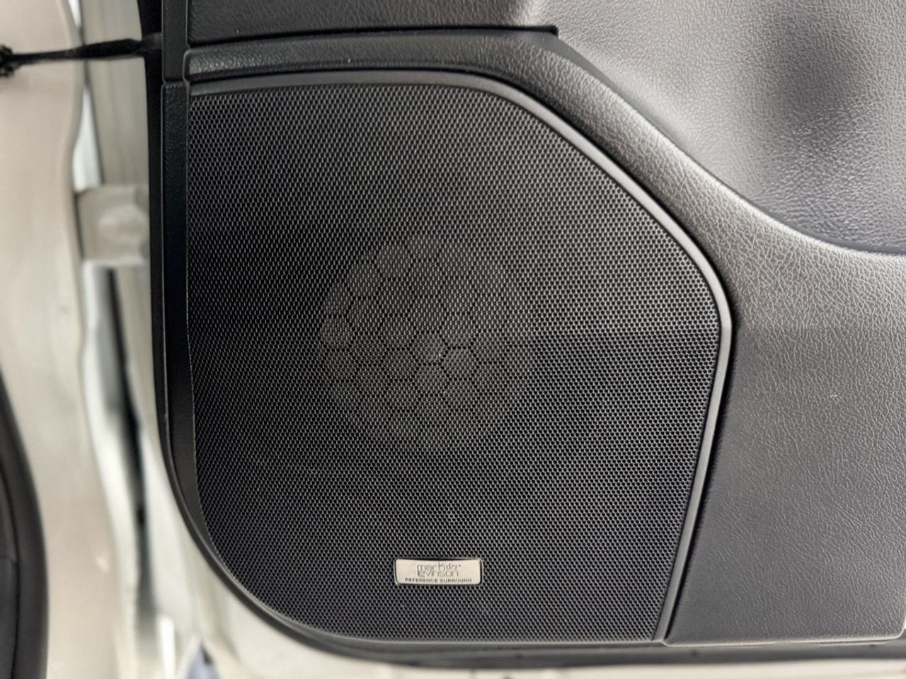 2019 Lexus LX 570 Photo