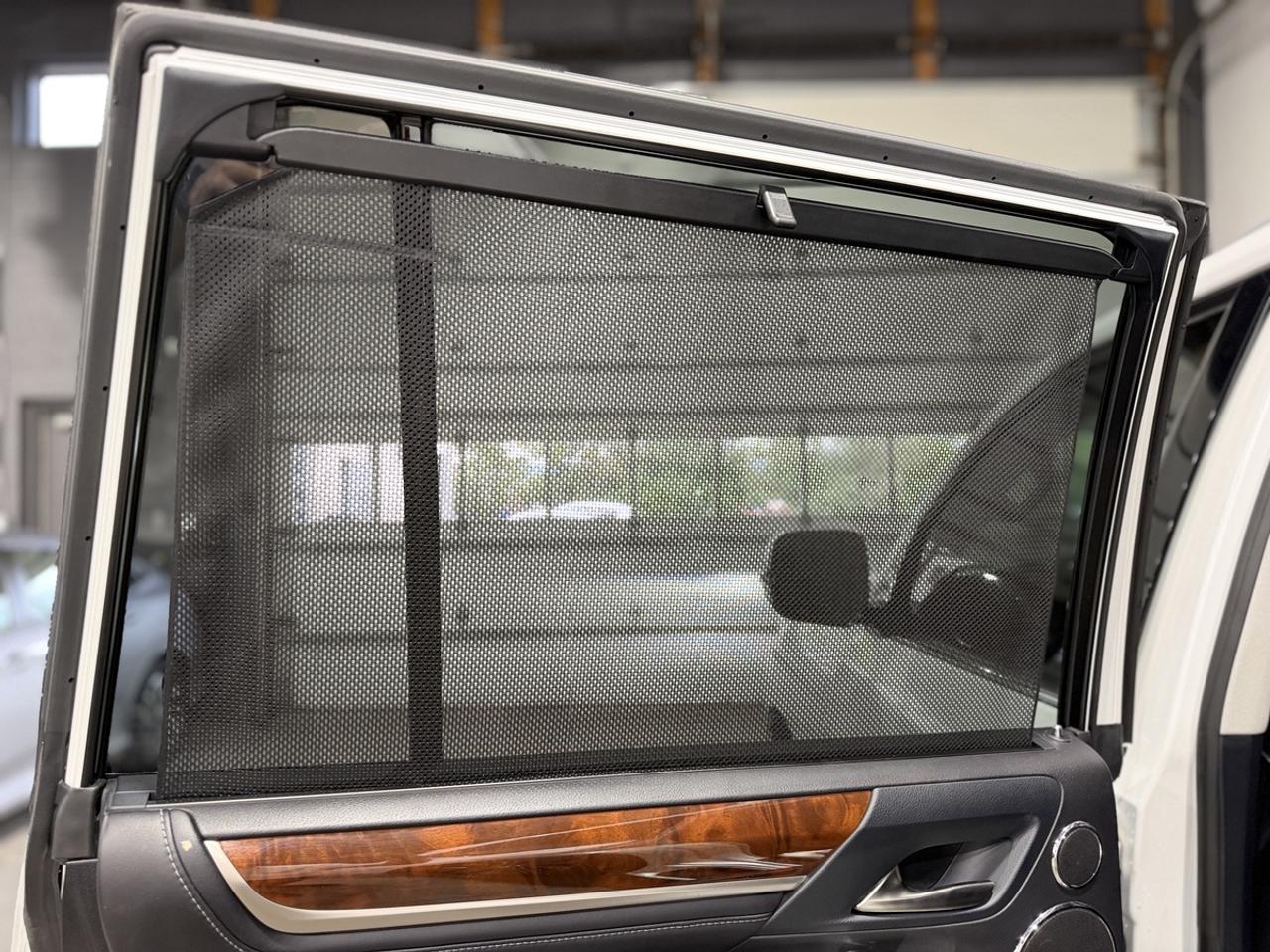 2019 Lexus LX 570 Photo