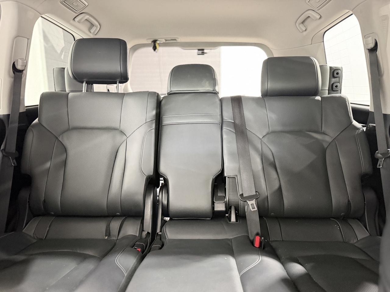 2019 Lexus LX 570 Photo