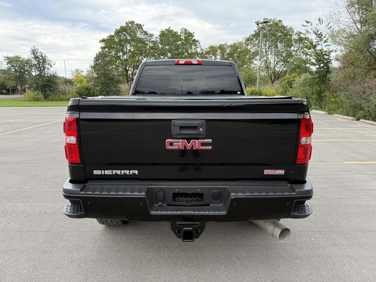 2018 GMC Sierra 2500 HD SLT Photo