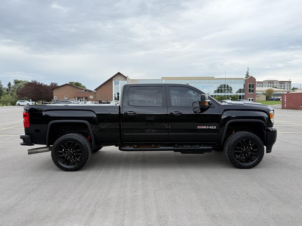 2018 GMC Sierra 2500 HD SLT Photo