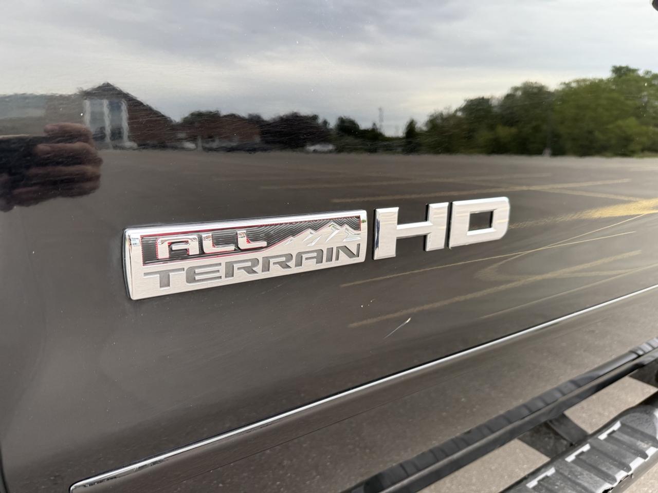 2018 GMC Sierra 2500 HD SLT Photo