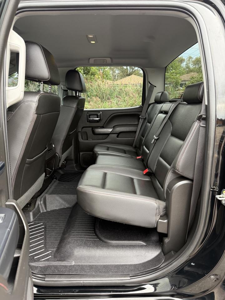 2018 GMC Sierra 2500 HD SLT Photo