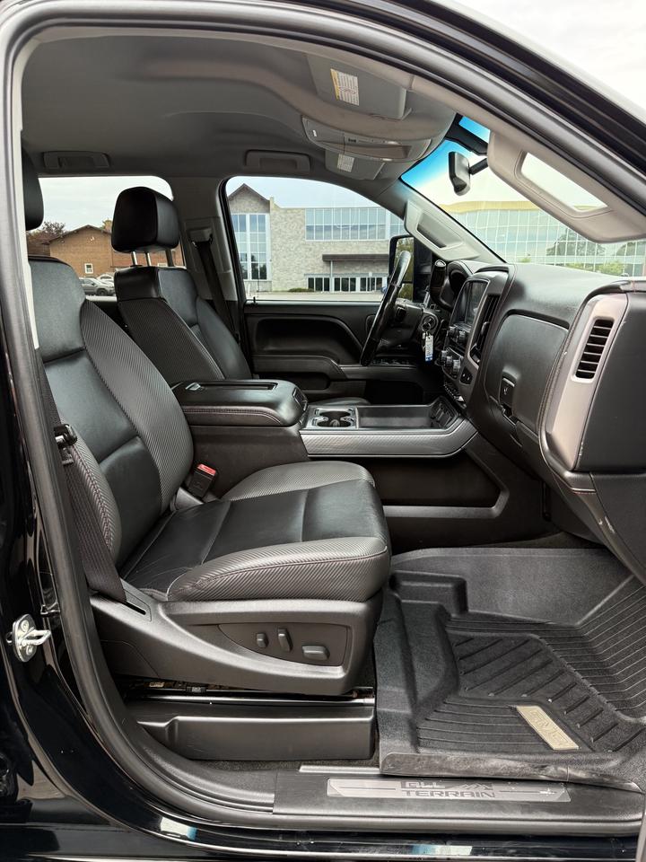 2018 GMC Sierra 2500 HD SLT Photo