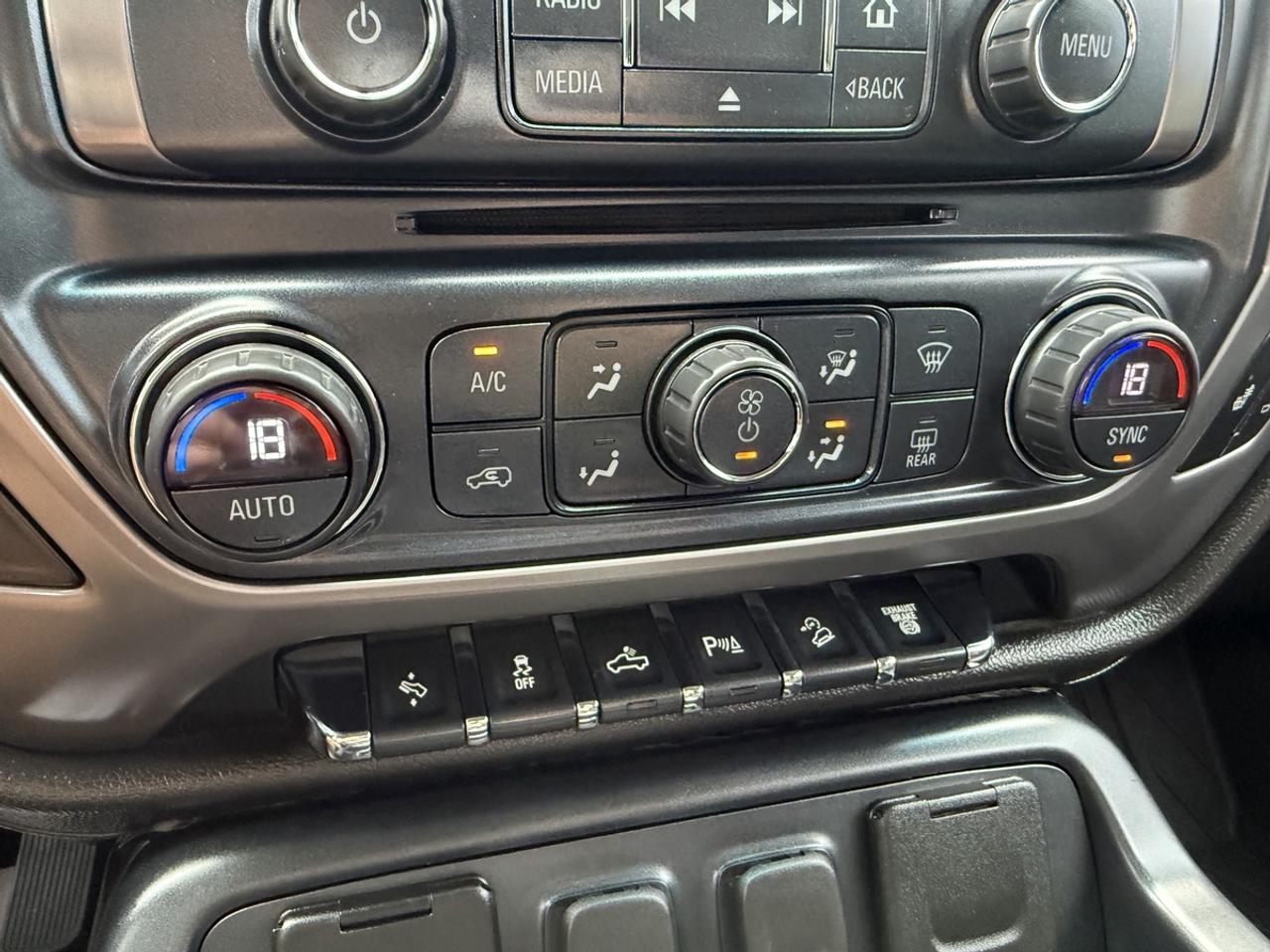 2018 GMC Sierra 2500 HD SLT Photo