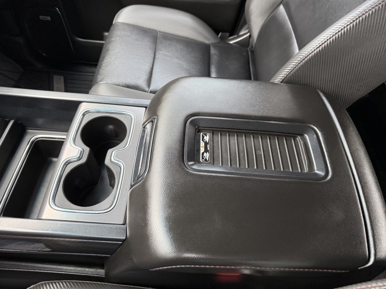 2018 GMC Sierra 2500 HD SLT Photo