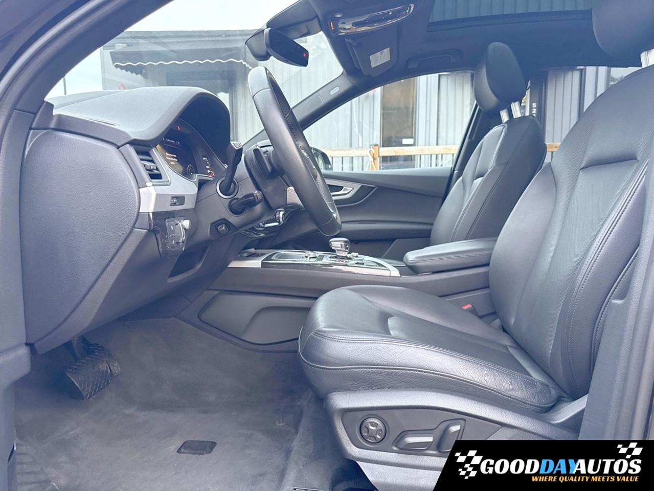 2019 Audi Q7 Technik S-LINE DRIVER ASST & DYNAMIC RIDE PKG MINT Photo