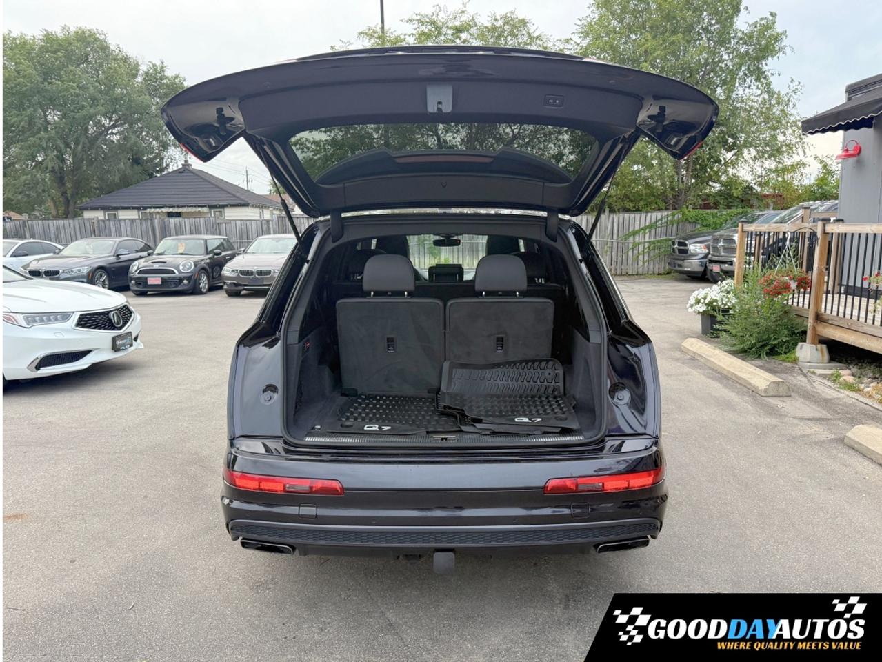 2019 Audi Q7 Technik S-LINE DRIVER ASST & DYNAMIC RIDE PKG MINT Photo