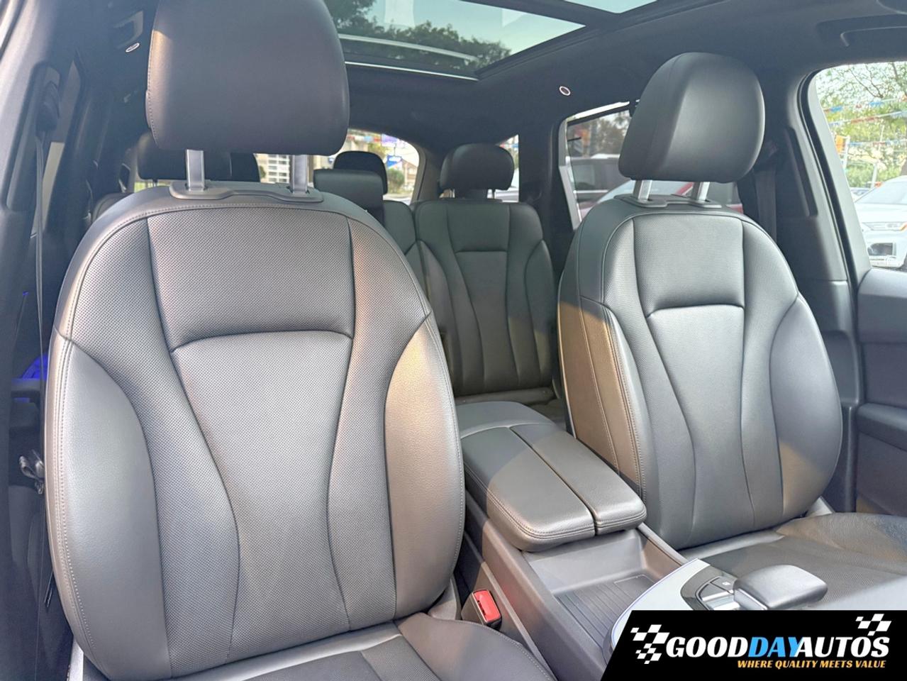 2019 Audi Q7 Technik S-LINE DRIVER ASST & DYNAMIC RIDE PKG MINT Photo