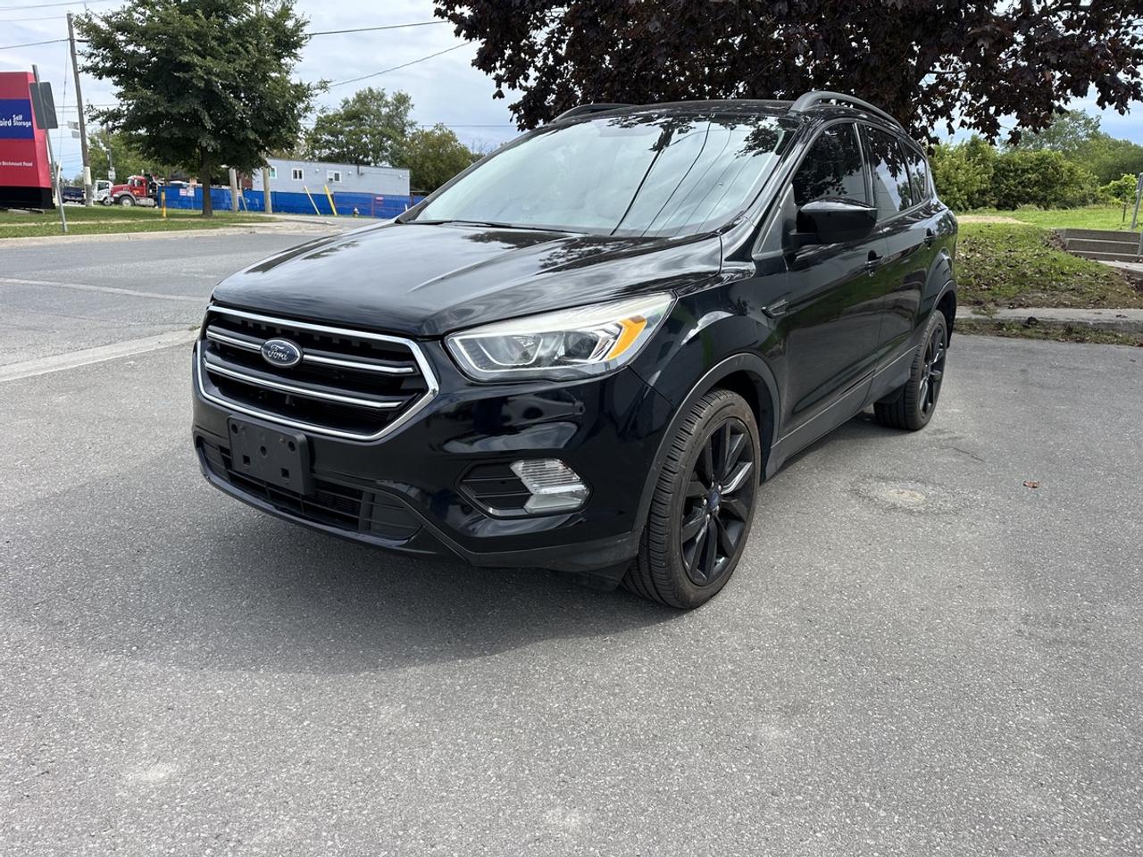 2018 Ford Escape SE Photo1