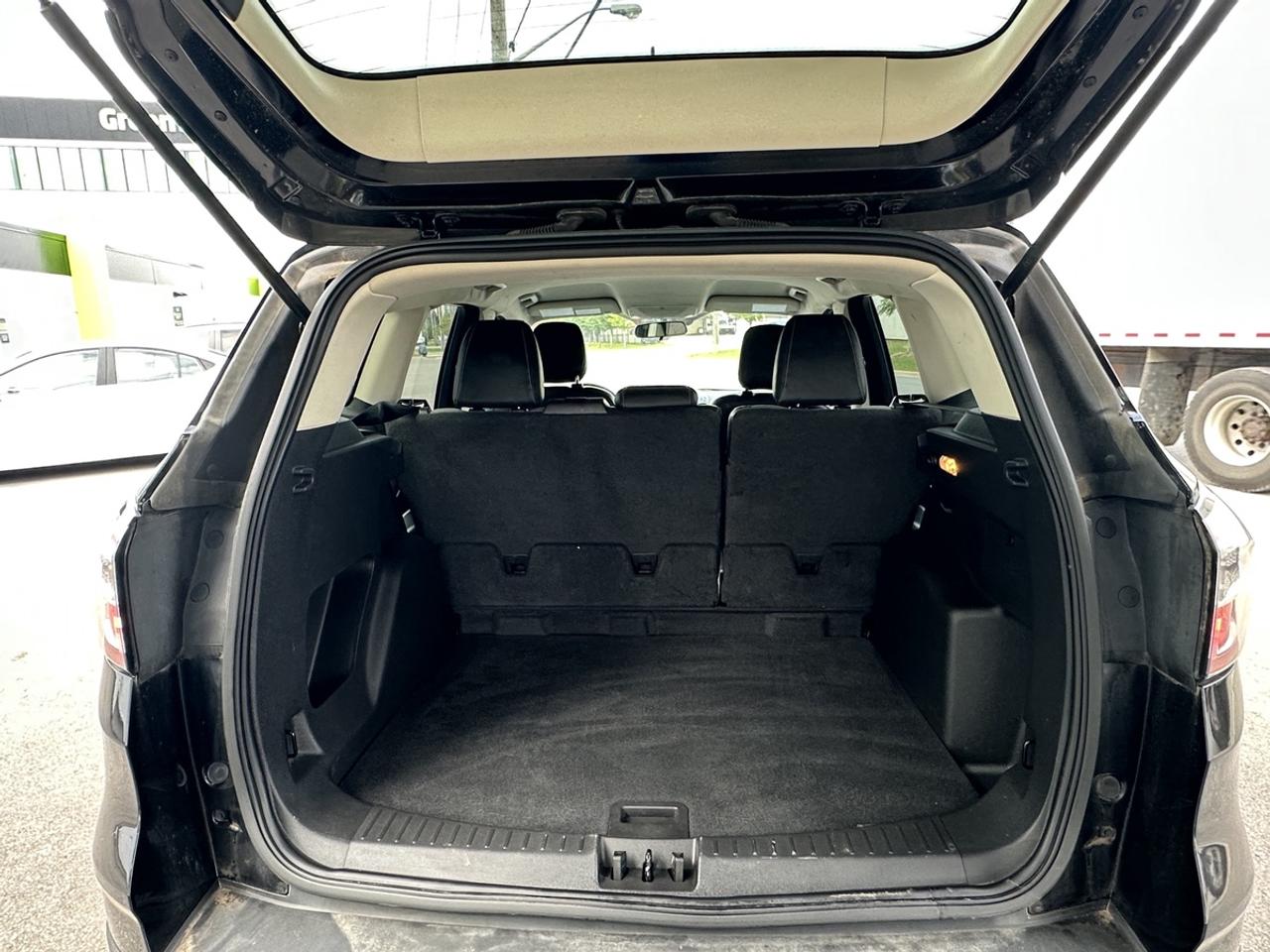 2018 Ford Escape SE Photo