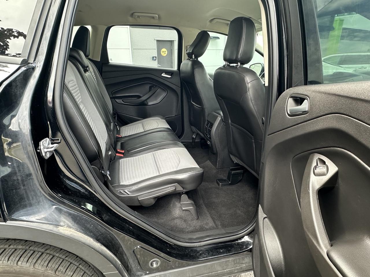 2018 Ford Escape SE Photo