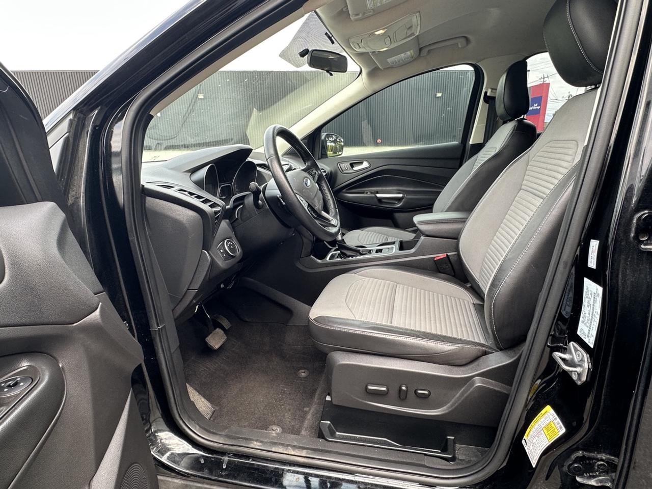 2018 Ford Escape SE Photo