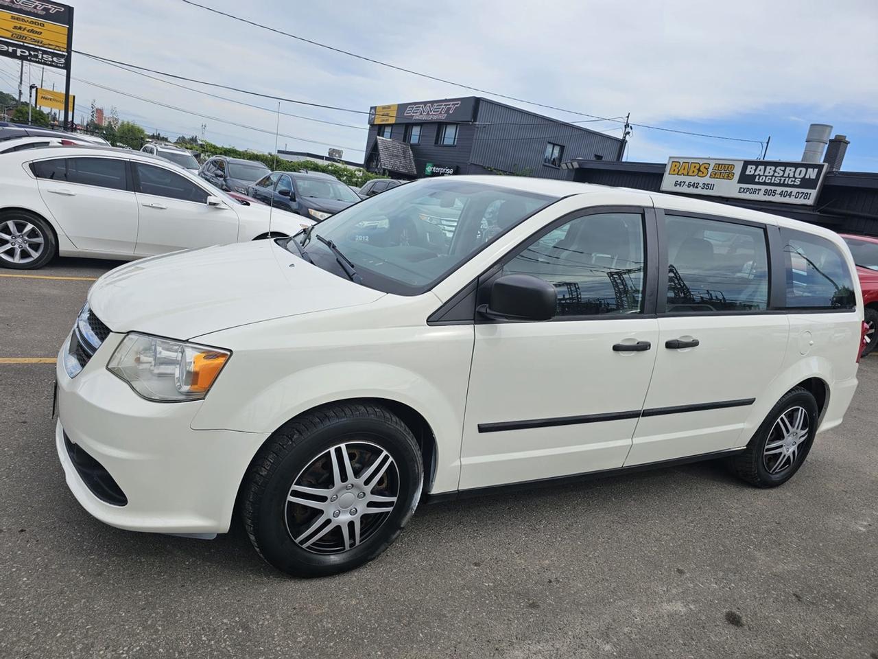 2013 Dodge Grand Caravan SE Photo