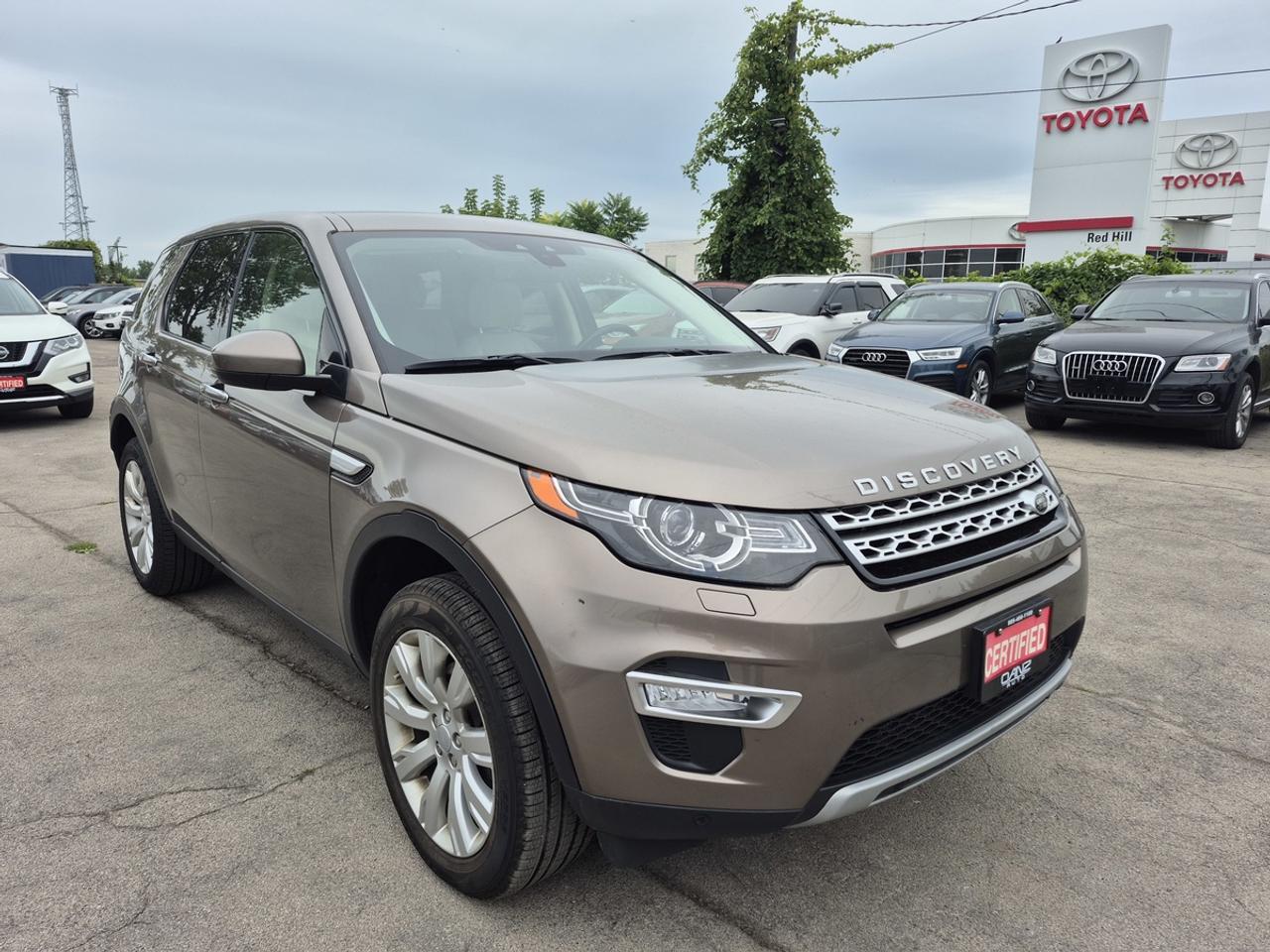 2016 Land Rover Discovery Sport HSE Photo