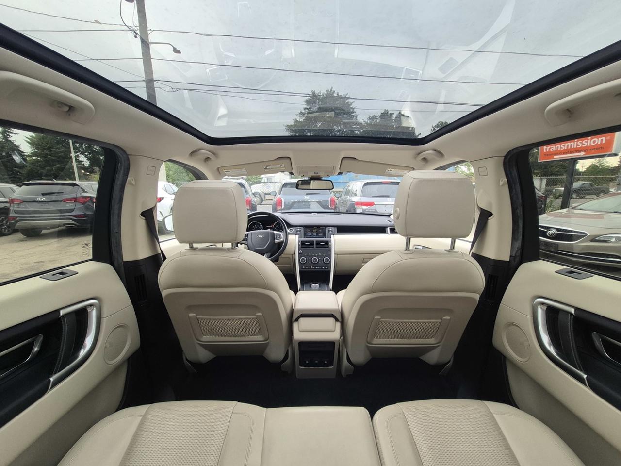 2016 Land Rover Discovery Sport HSE Photo