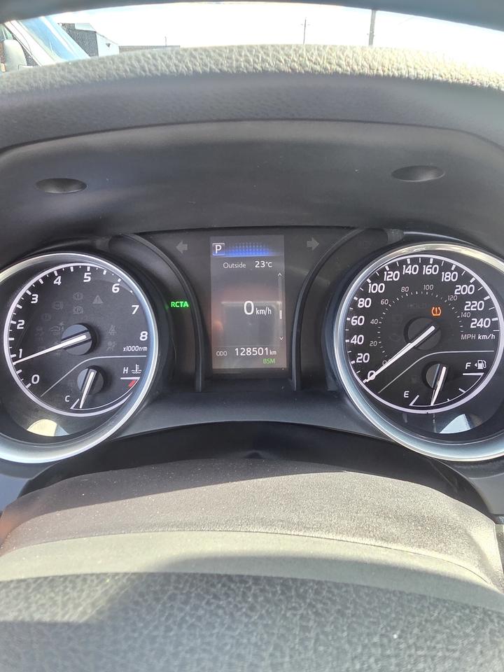 2018 Toyota Camry SE Photo