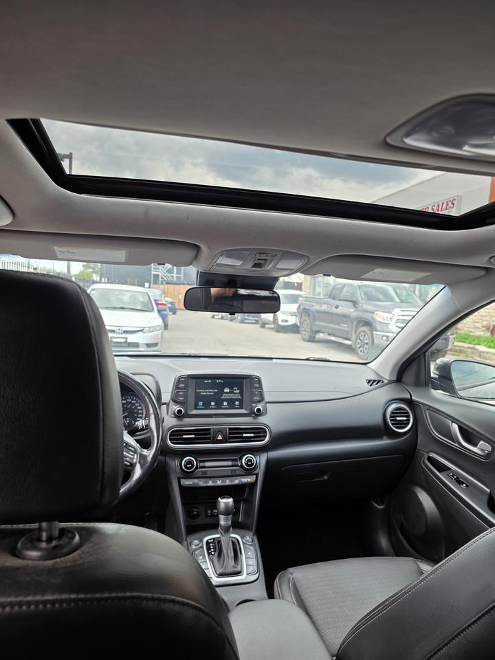 2021 Hyundai KONA LUXURY Photo