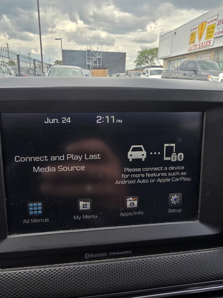 2021 Hyundai KONA LUXURY Photo