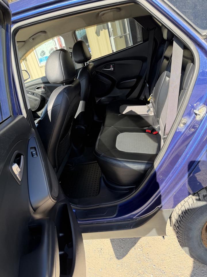 2011 Hyundai Tucson Limited Photo