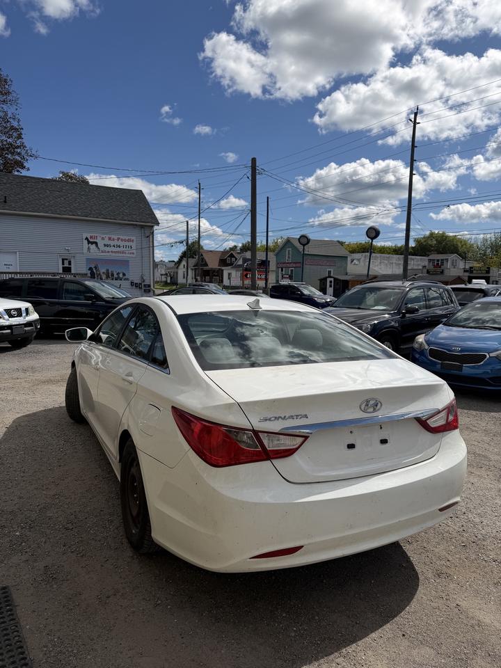2013 Hyundai Sonata GLS Photo