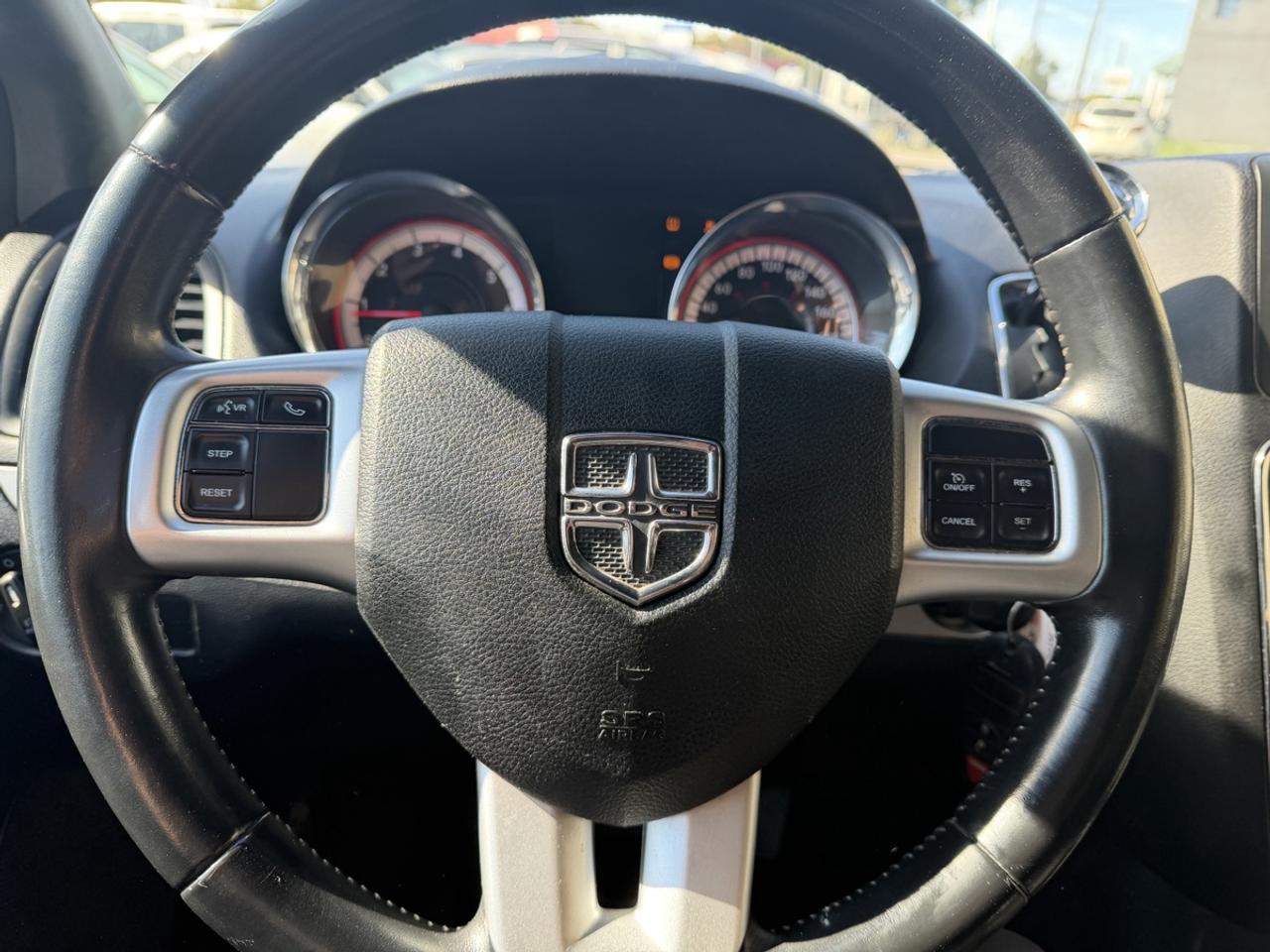 2014 Dodge Grand Caravan SE Photo