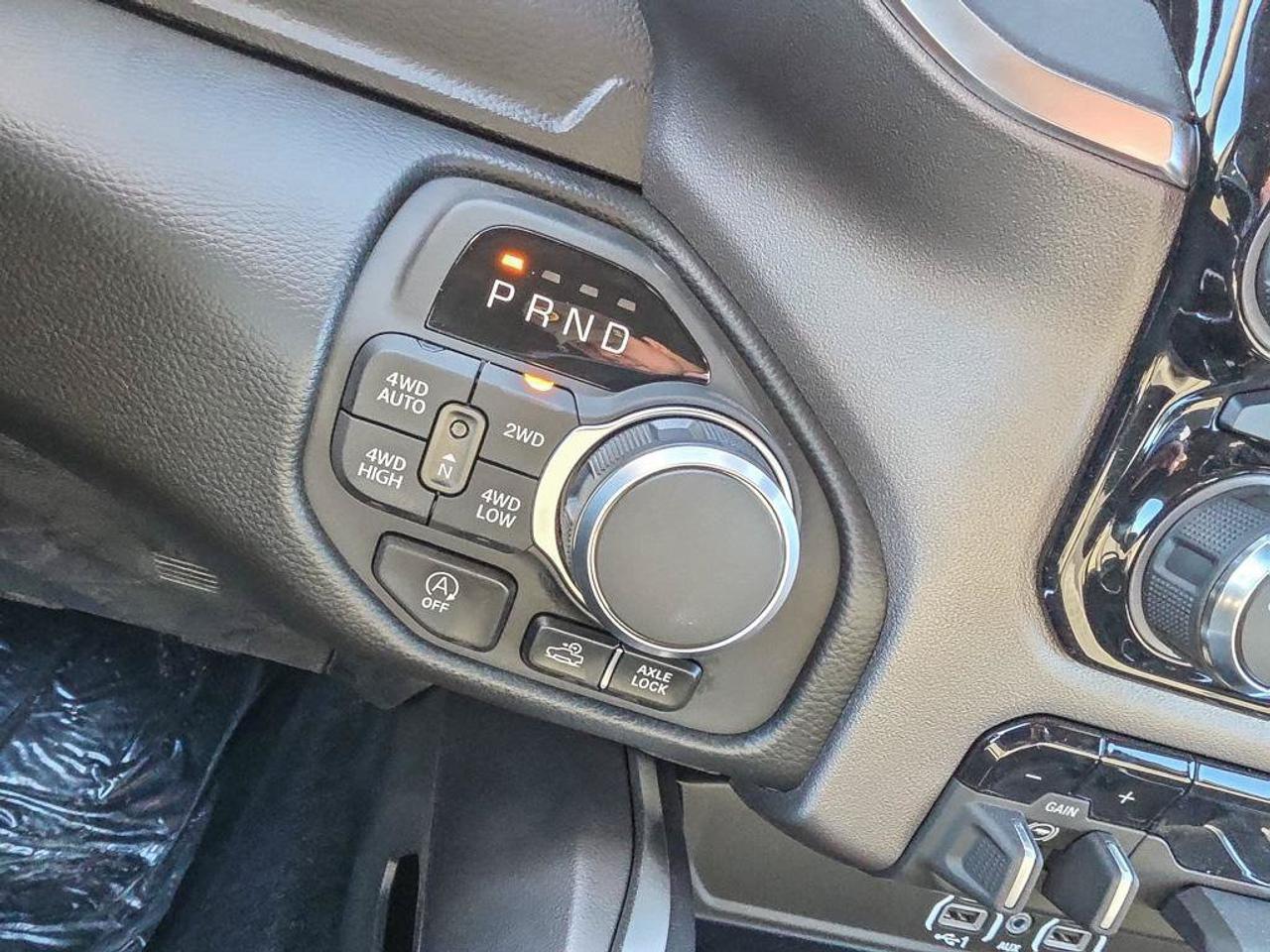 2027 RAM 1500 Big Horn Photo