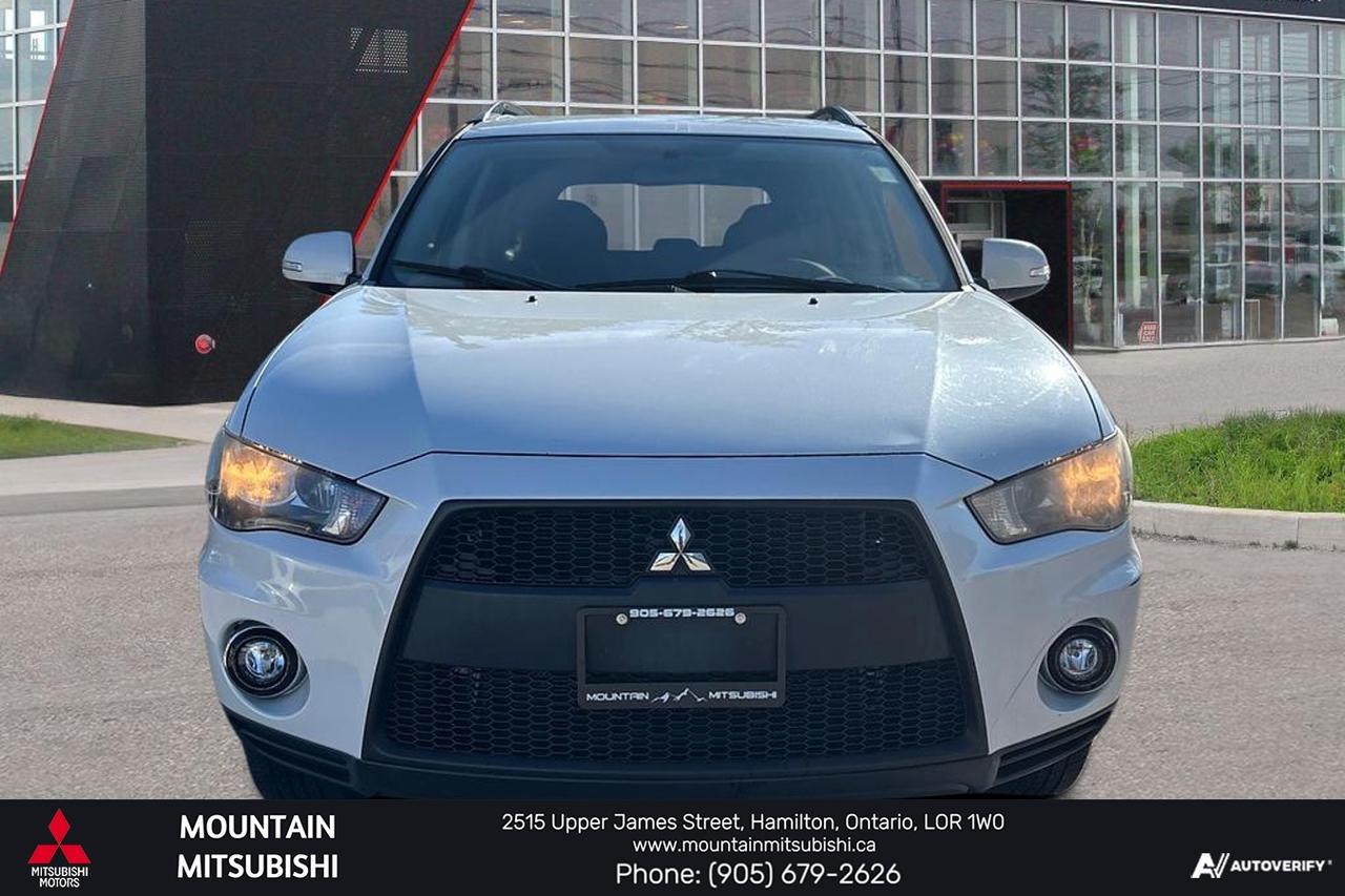 2010 Mitsubishi Outlander LS Photo5