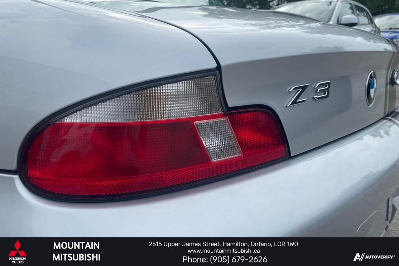 2000 BMW Z3 2.8L Photo
