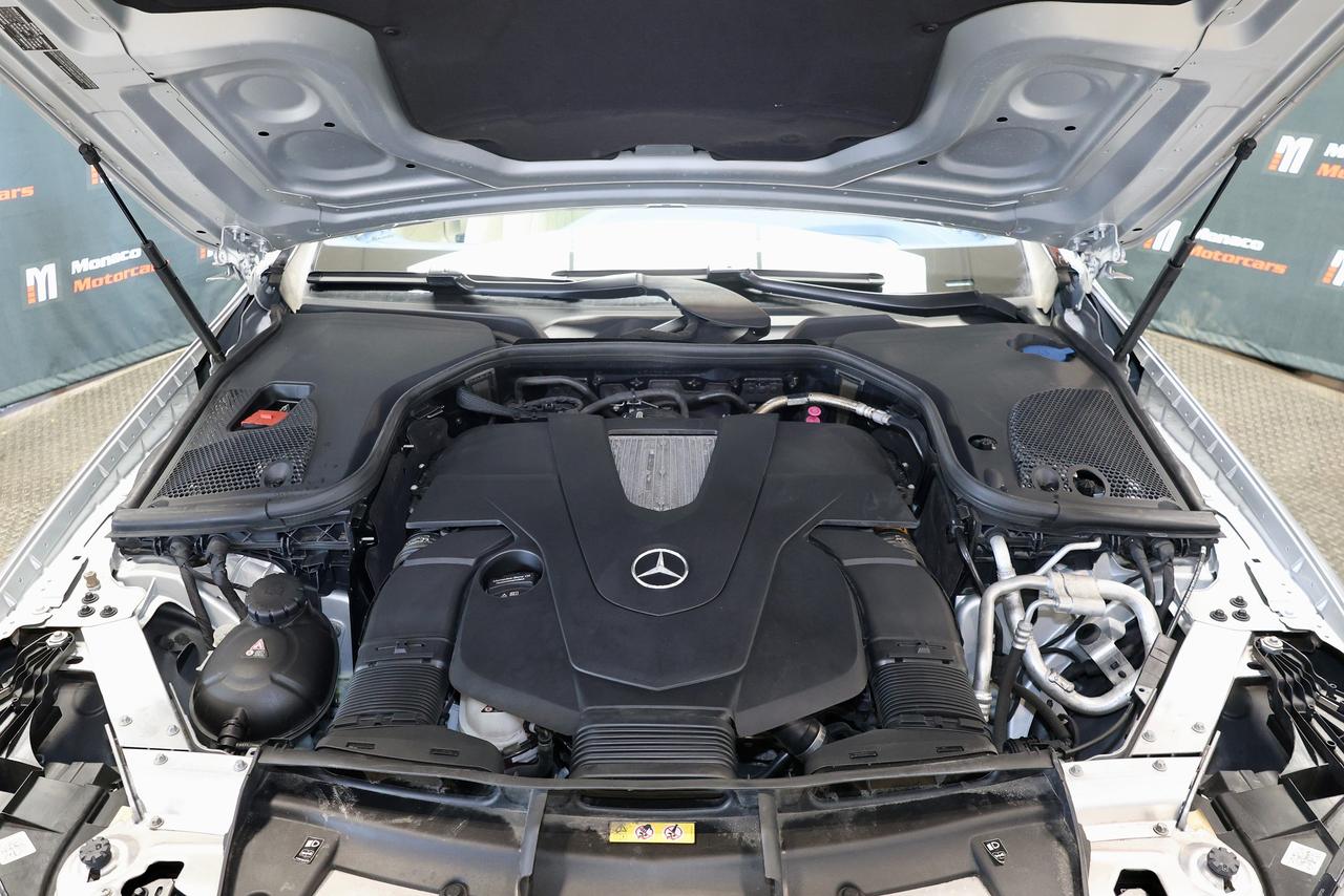 2018 Mercedes-Benz E-Class E400 4MATIC - DESIGNO|AMGPKG|DISTRONIC|PANO|NAVI Photo