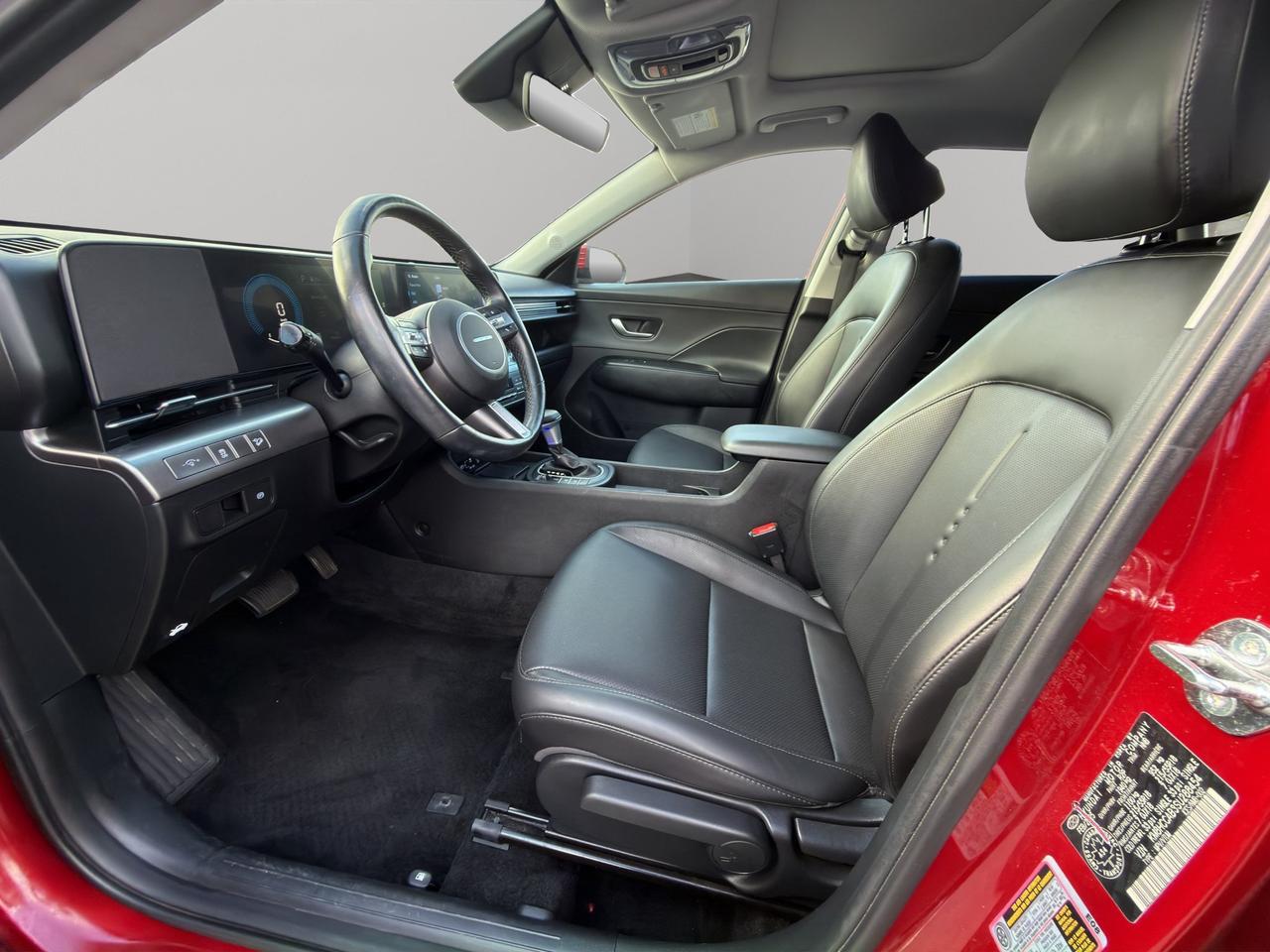 2025 Hyundai KONA Preferred | Sunroof | Lane Keeping Assist | Blind-Spot Collision Warning |  Cross-Traffic Warning | Photo