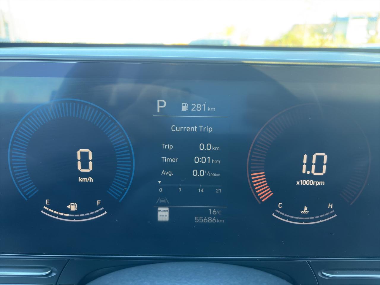 2025 Hyundai KONA Preferred | Sunroof | Lane Keeping Assist | Blind-Spot Collision Warning |  Cross-Traffic Warning | Photo