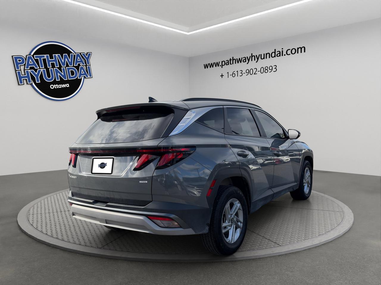 2025 Hyundai Tucson Preferred | All-Wheel Drive (AWD) | Adaptive Cruise Control | Blind-Spot Collision Warning | Photo2