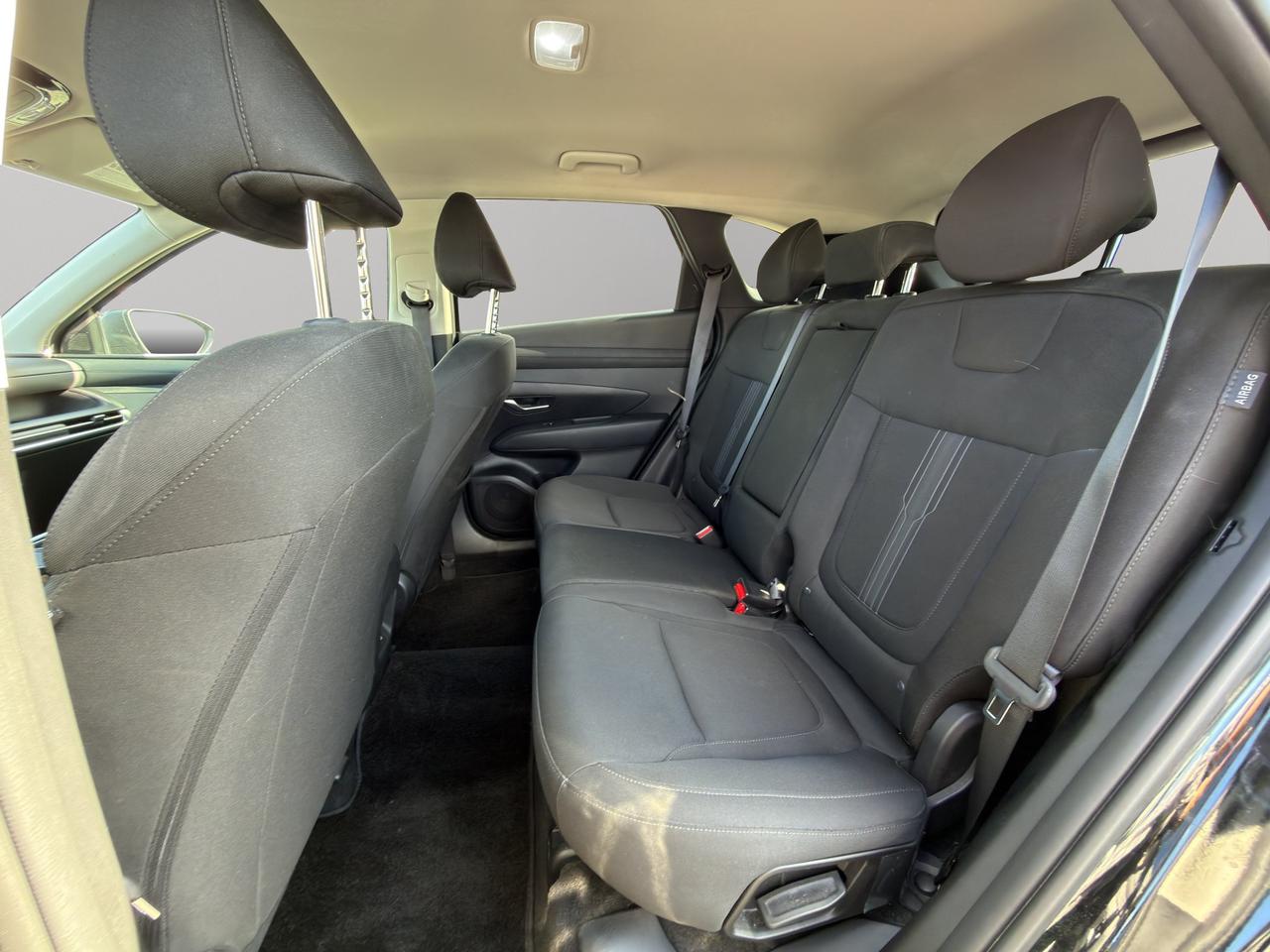2025 Hyundai Tucson Preferred |  All-Wheel Drive (AWD) | Adaptive Cruise Control | Blind-Spot Collision Warning | Photo