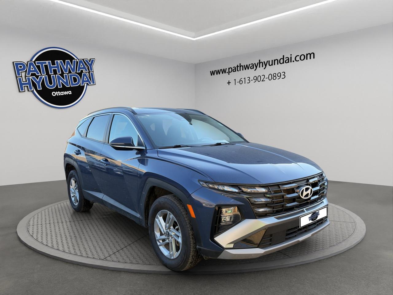2025 Hyundai Tucson Preferred |  All-Wheel Drive (AWD) | Adaptive Cruise Control | Blind-Spot Collision Warning | Photo