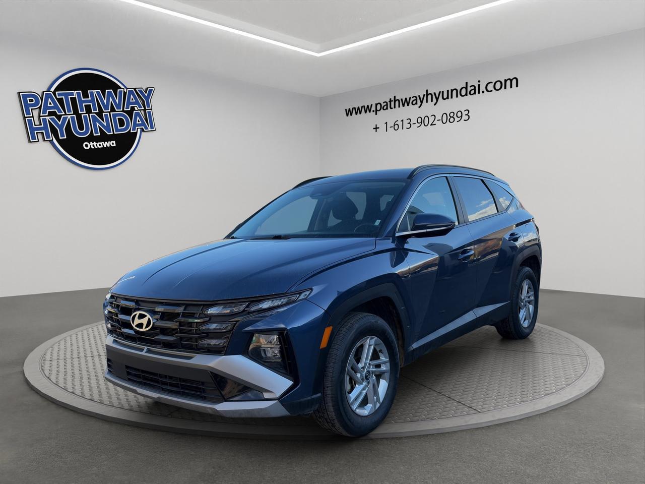 2025 Hyundai Tucson Preferred |  All-Wheel Drive (AWD) | Adaptive Cruise Control | Blind-Spot Collision Warning | Photo