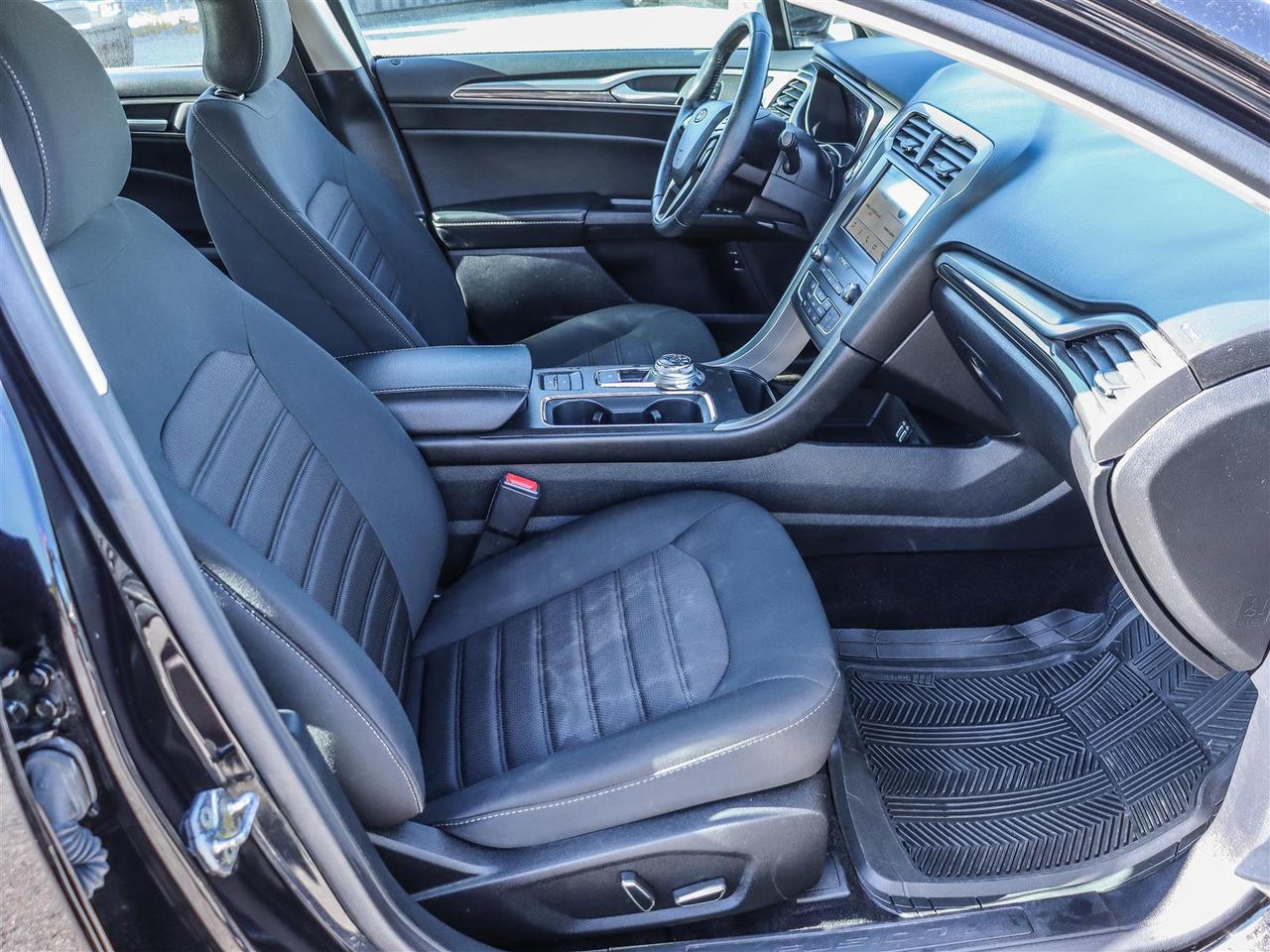 2019 Ford Fusion Energi SEL Photo