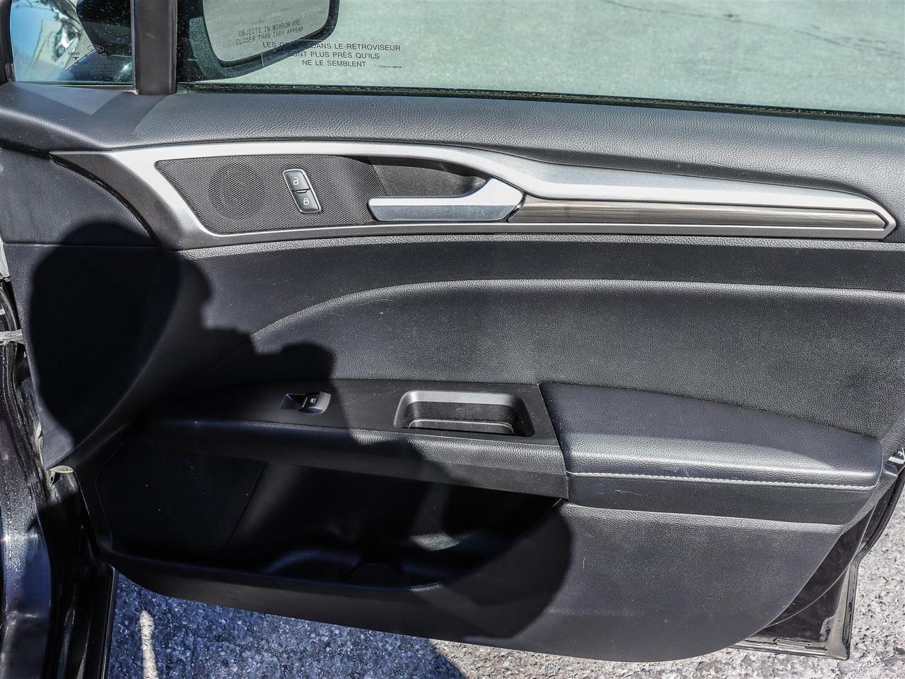 2019 Ford Fusion Energi SEL Photo