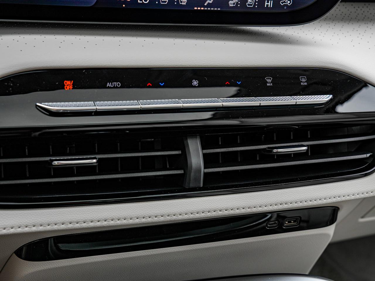 2027 Buick Enclave Avenir Photo