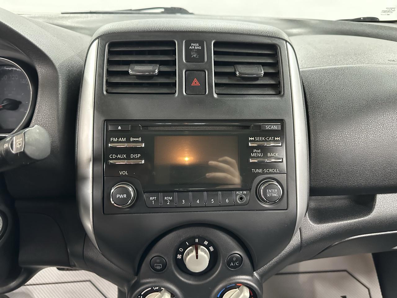 2014 Nissan Versa Note 5dr HB Auto 1.6 SV Photo17