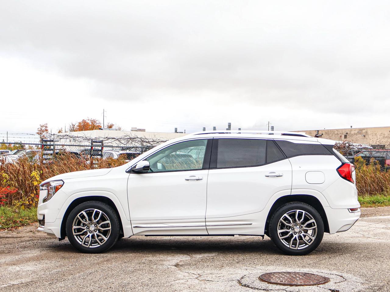 2023 GMC Terrain Denali Photo