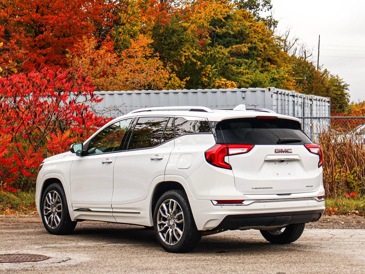 2023 GMC Terrain Denali Photo
