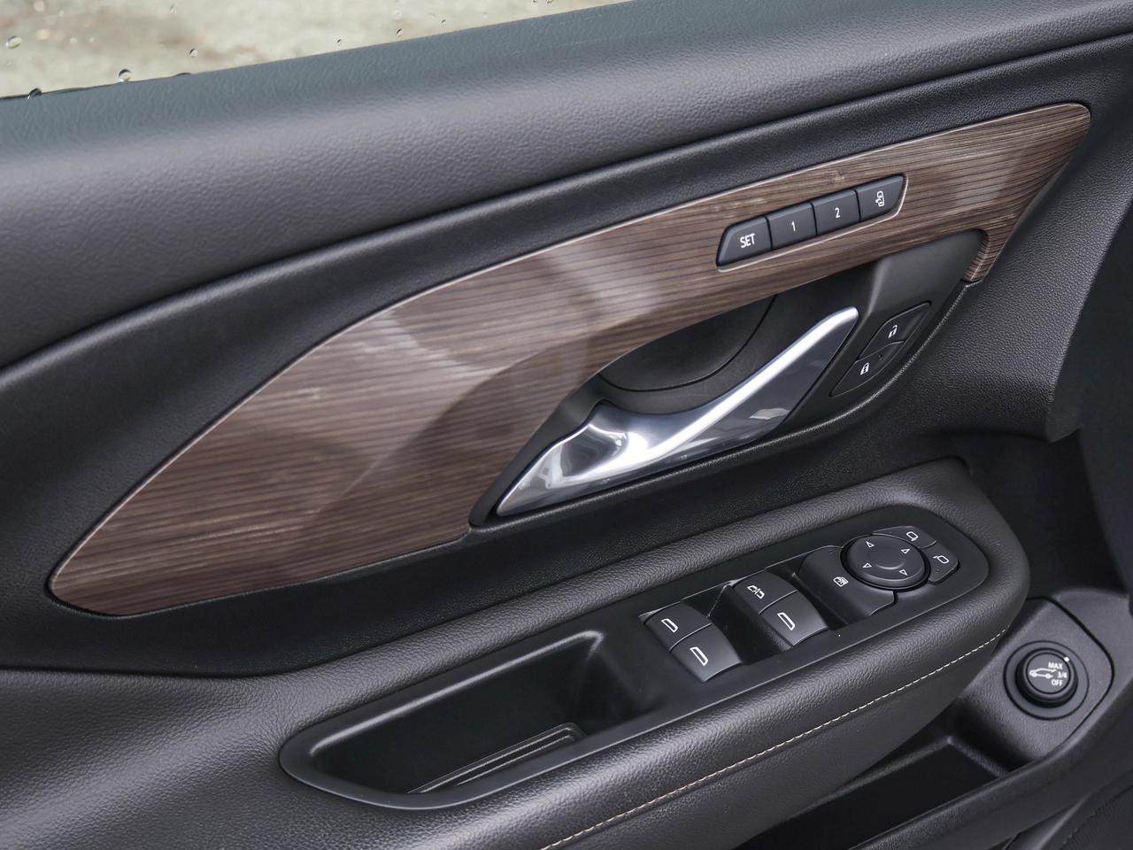 2023 GMC Terrain Denali Photo