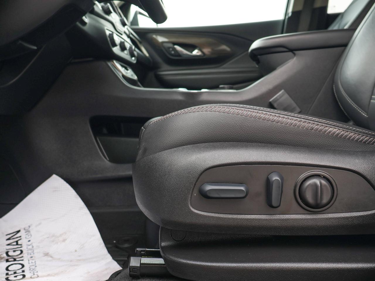 2023 GMC Terrain Denali Photo
