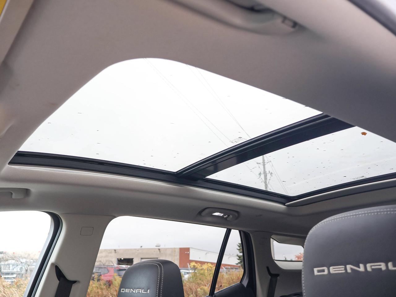 2023 GMC Terrain Denali Photo