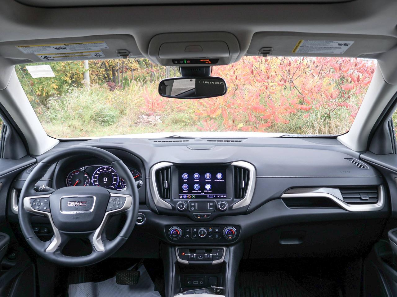 2023 GMC Terrain Denali Photo