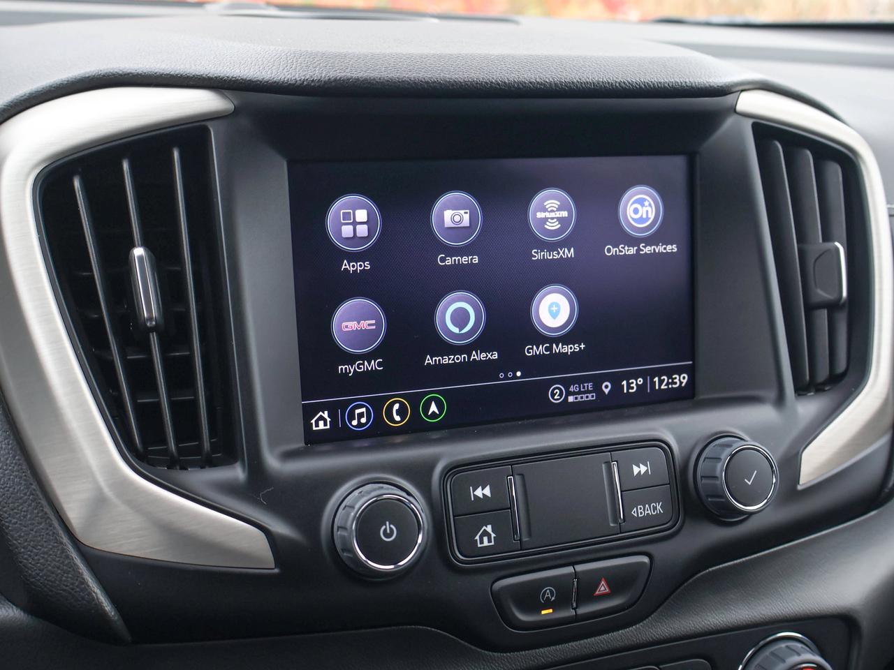 2023 GMC Terrain Denali Photo