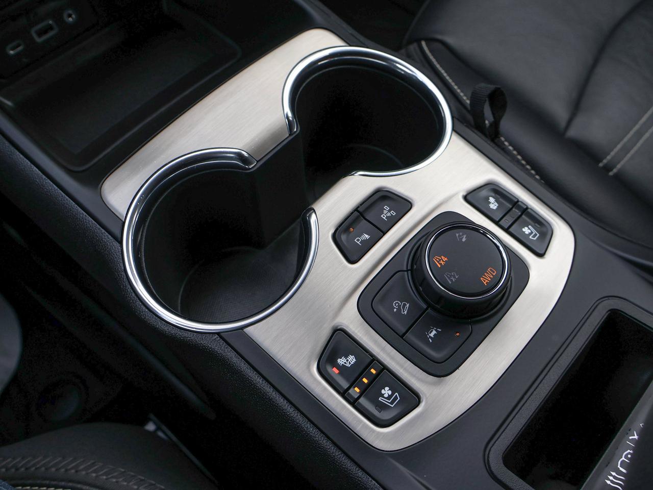 2023 GMC Terrain Denali Photo