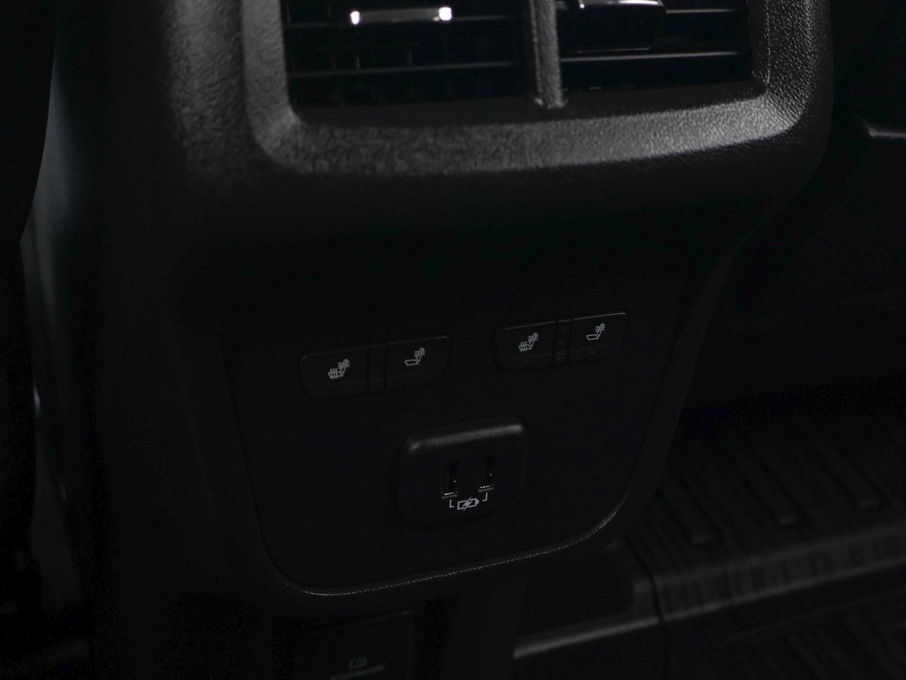 2023 GMC Terrain Denali Photo